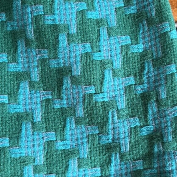 Boden wool blend pencil skirt. Worn about five times.‎ Retail 139 - Picture 2 of 6